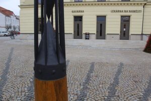 Na Vysočině jsou druhé největší sluneční hodiny v Česku. V neděli je přeřídí