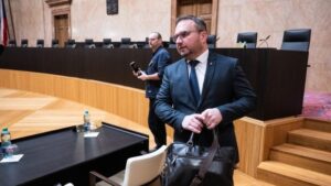 Moravskoslezští lidovci chtějí sjezd strany už na jaře | iROZHLAS