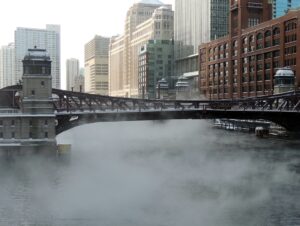 Proč se nad řekou Chicago objevila „pára“ při teplotách pod bodem mrazu?