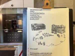 Studenti UMPRUM vytvořili dílo na památku obětí střelby | iROZHLAS