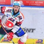 Červenka je fenomén! Podmaňuje si extraligu, nezaostává ani do defenzivy