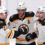 Češi řídili výhru Bostonu, všichni tři bodovali