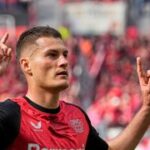 ONLINE: Leverkusen – Augsburg 2:0, Schick se zase trefil