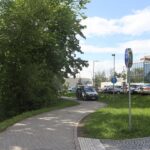 Srážka cyklistky a chodce na stezce u Sázavy