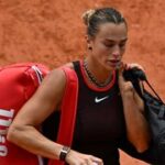 Další šok na Roland Garros! Vypadla i Sabalenková: Právě teď chci skončit s tenisem
