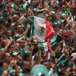 Fanatismus Mexiko! I psi byli v dresech