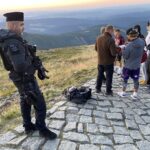 Strážci parku na Sněžce kontrolovali turisty před východem slunce, padly pokuty