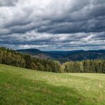 Červený: V NP Šumava unikají do půdy toxické látky po československé armádě