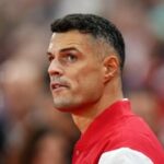 Xhaka jako krajan Fischer. Bál se vakcíny, teď přijde trest