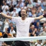 Zverev má druhý titul na grandslamu v roce! Ve finále US Open porazil Sheltona